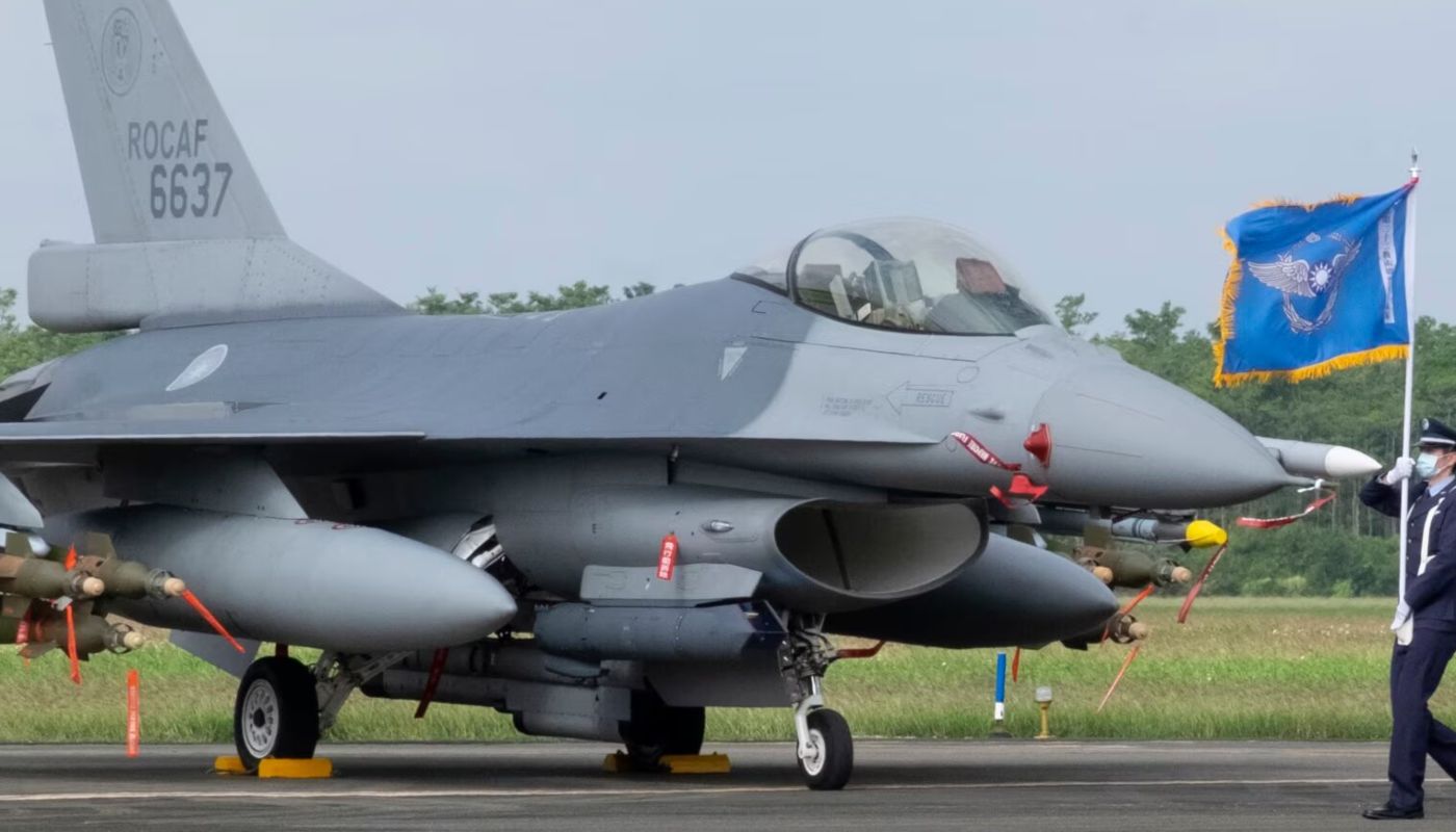 Η Ταιβάν θα παραλάβει το σύνολο των 66 νέων F-16 Viper μέχρι το ...