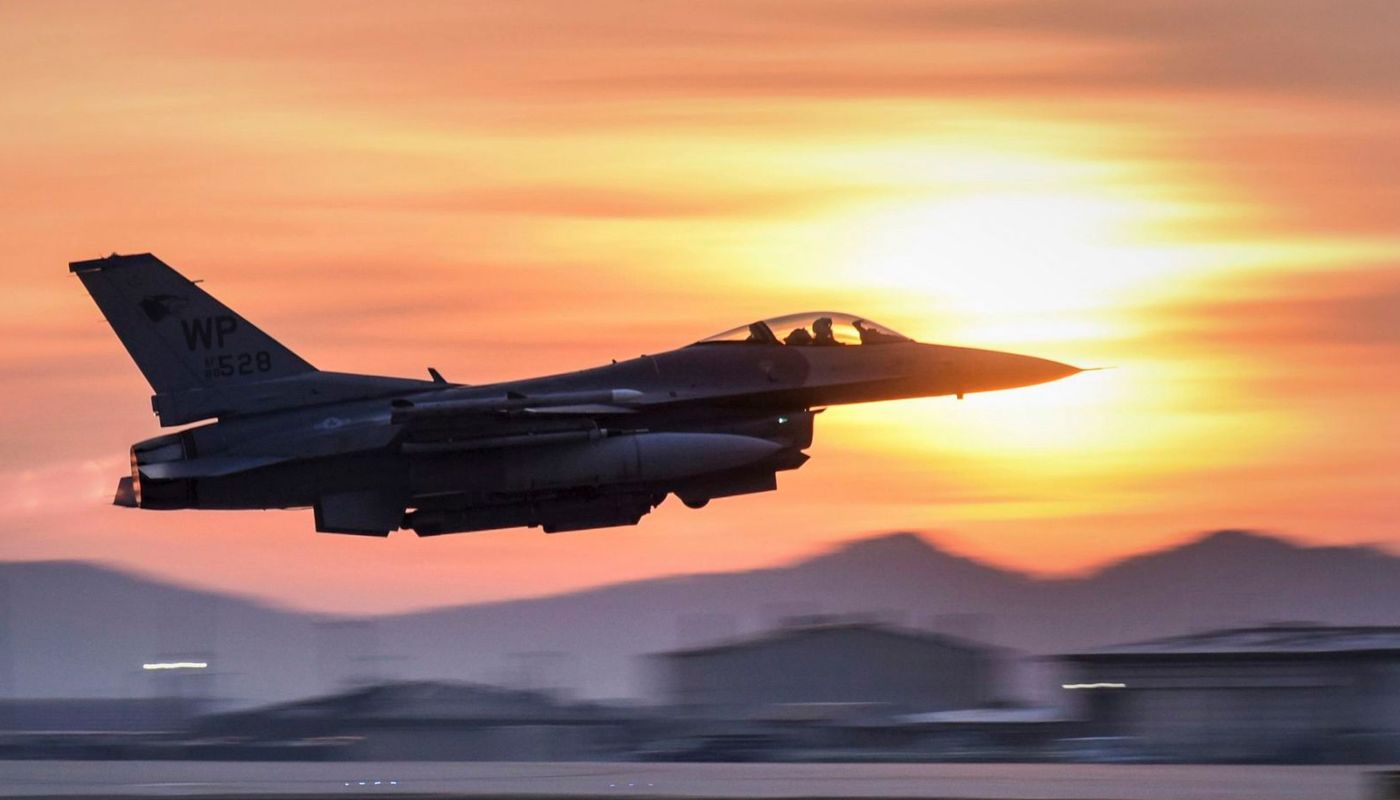 Δανία και Ολλανδία θα ηγηθούν της εκπαίδευσης των Ουκρανών πιλότων στα F-16